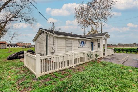 A home in Pearland