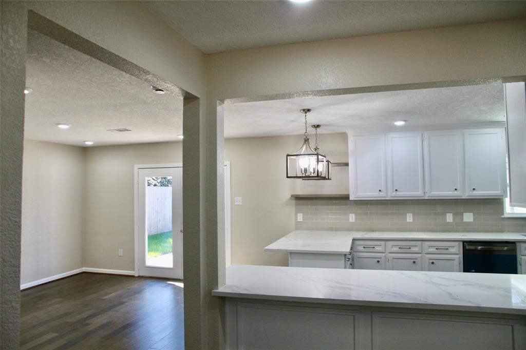 906 Martha Street, Deer Park, Texas image 5