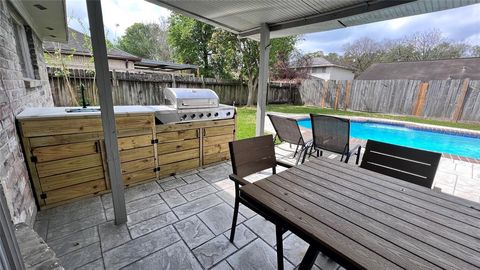 Photo of 222 Wickhamford Way, Houston, TX 77015 (MLS # 54408129)