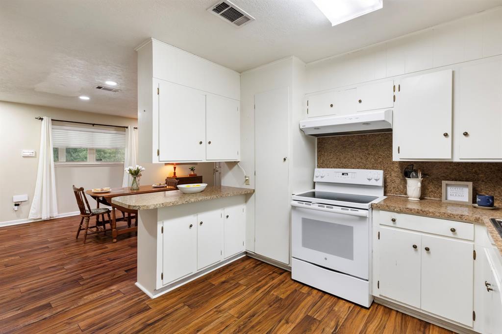 109 Dunnam Avenue, Cleveland, Texas image 6