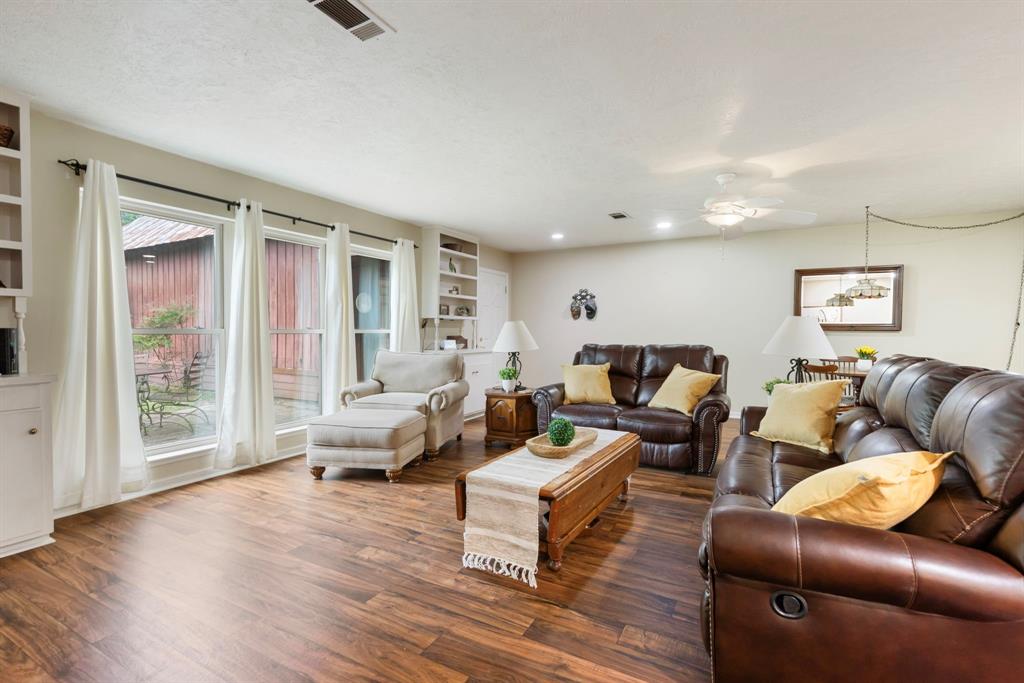 109 Dunnam Avenue, Cleveland, Texas image 5