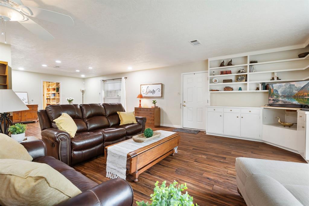 109 Dunnam Avenue, Cleveland, Texas image 10