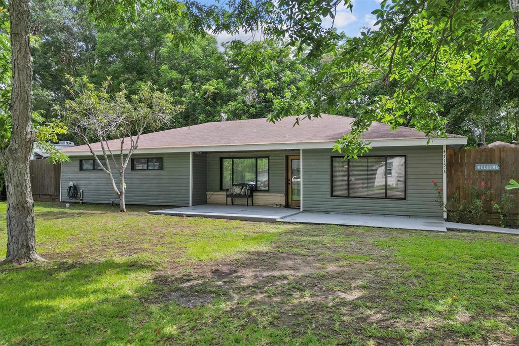 4715 4th Street, Bacliff, Texas image 1