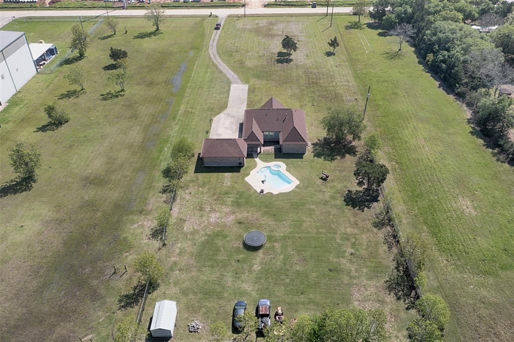 5722 Delany Road, Hitchcock, Texas image 2