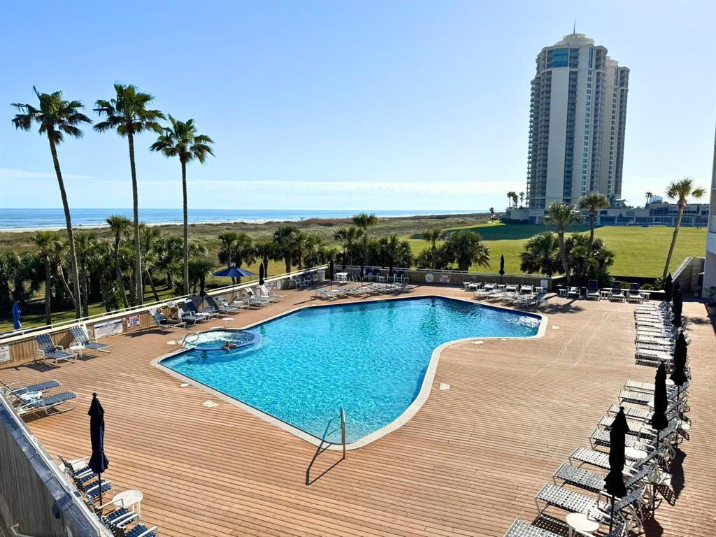1401 E Beach Drive 109