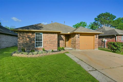 Single Family Residence in Dickinson TX 2609 Overland Trail 29.jpg
