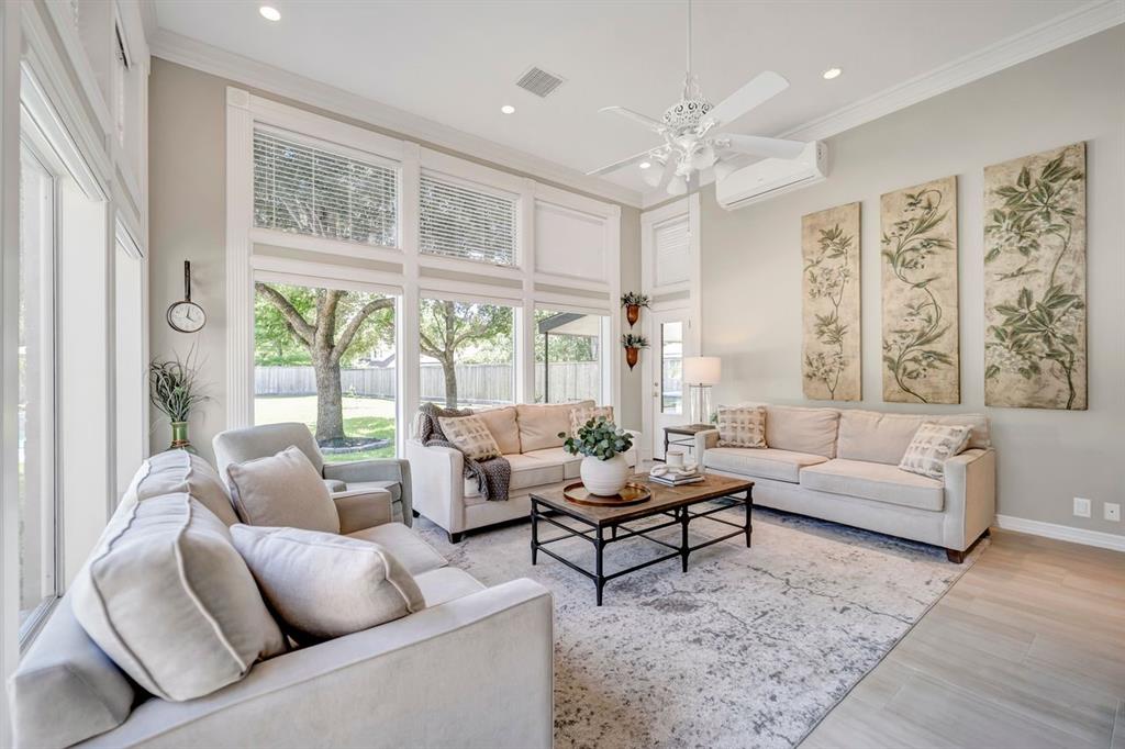 206 Greenbriar Avenue, Friendswood, Texas image 10