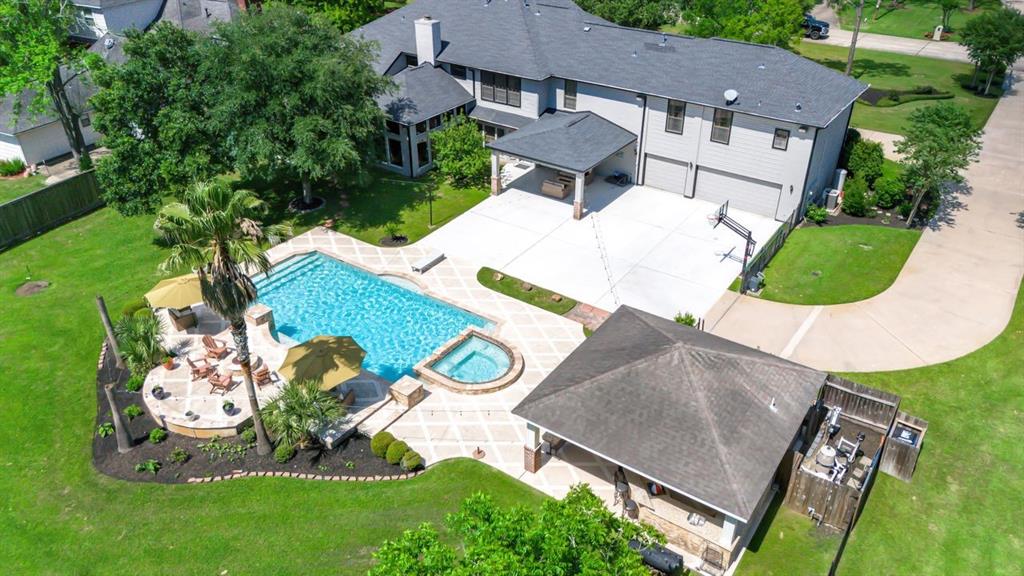 206 Greenbriar Avenue, Friendswood, Texas image 38