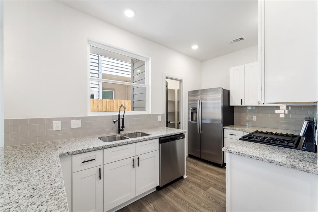 4305 Larkspur Street, Houston, Texas image 5