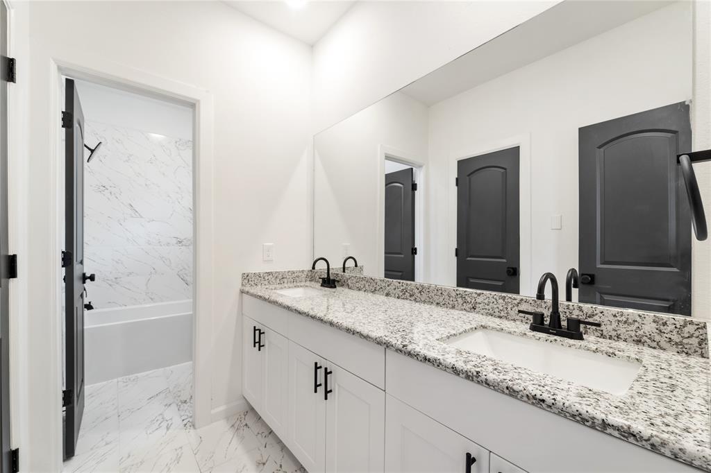 4305 Larkspur Street, Houston, Texas image 1