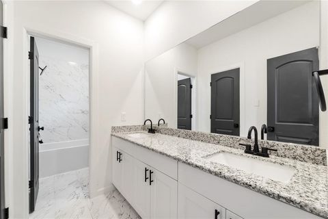 MLS: 18873792