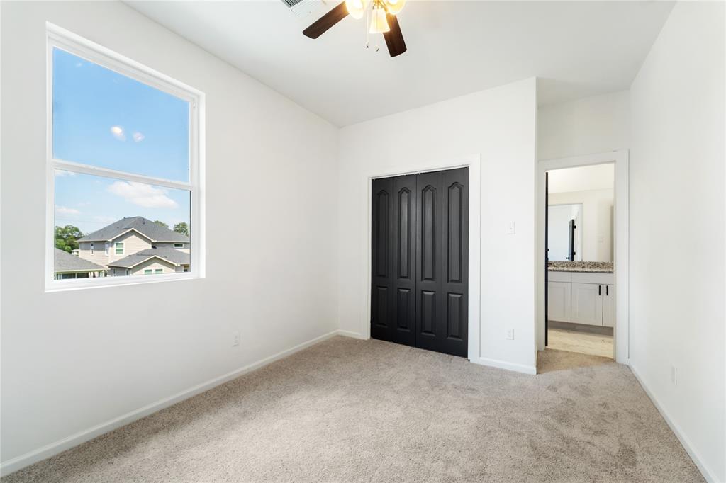 4305 Larkspur Street, Houston, Texas image 13