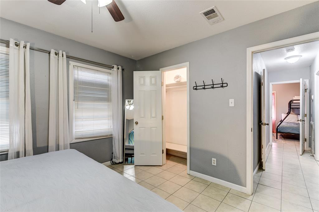2209 Saladia Street, Galveston, Texas image 5