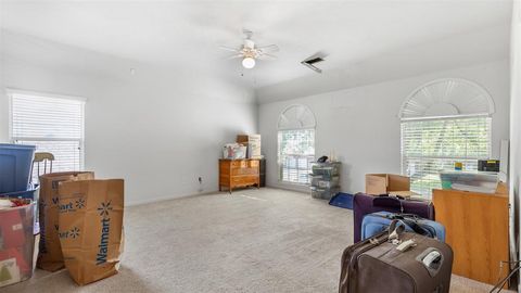 Single Family Residence in Pasadena TX 5206 Bur Oak Drive 15.jpg