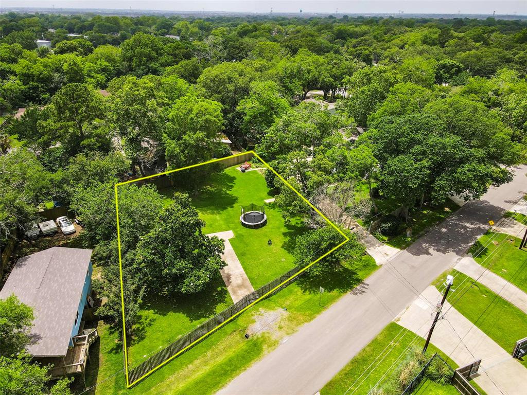 3726 Bayshore Drive, Bacliff, Texas image 10