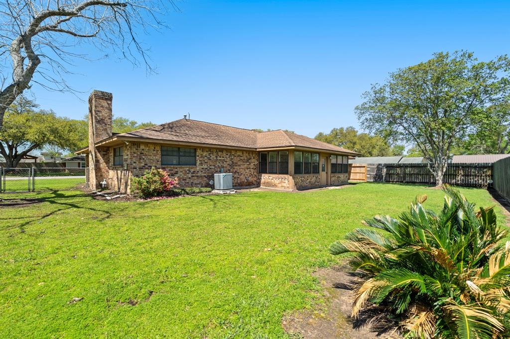 716 Franklin Street, Brookshire, Texas image 25