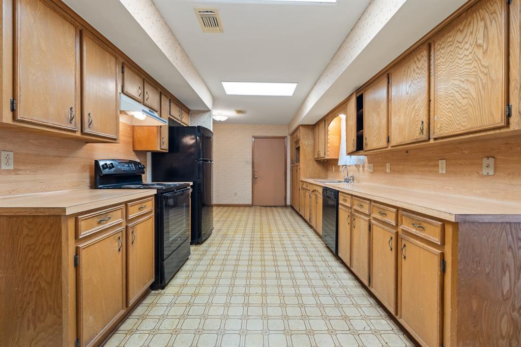 716 Franklin Street, Brookshire, Texas image 7