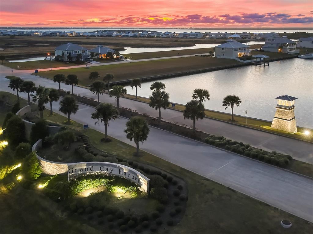 5125 Allen Cay Drive, Texas City, Texas image 47