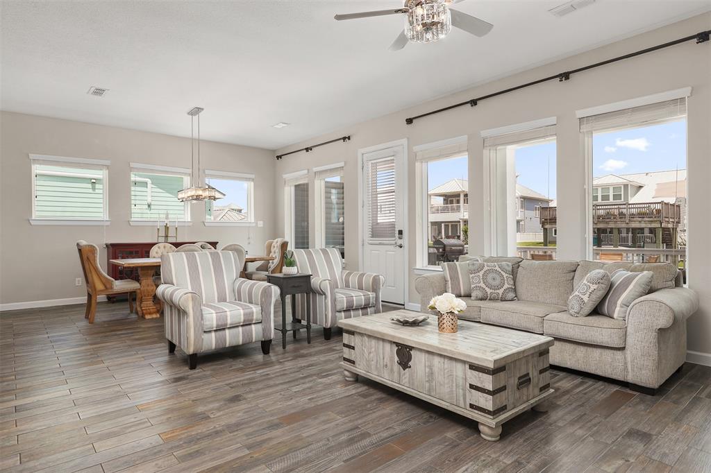 5125 Allen Cay Drive, Texas City, Texas image 13
