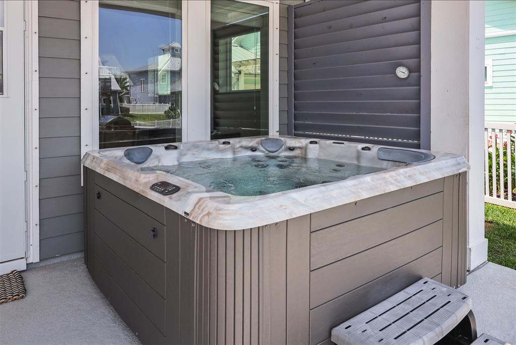 5125 Allen Cay Drive, Texas City, Texas image 32
