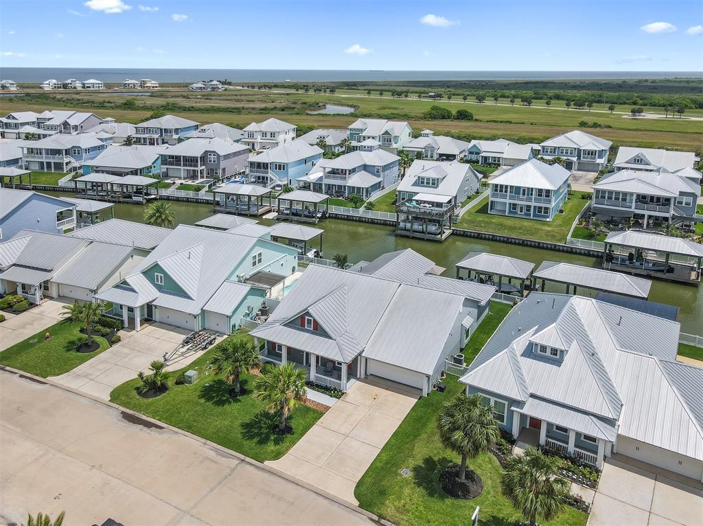 5125 Allen Cay Drive, Texas City, Texas image 2