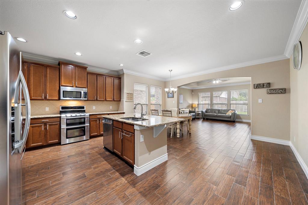 25343 Holton Ridge Drive, Katy, Texas image 7