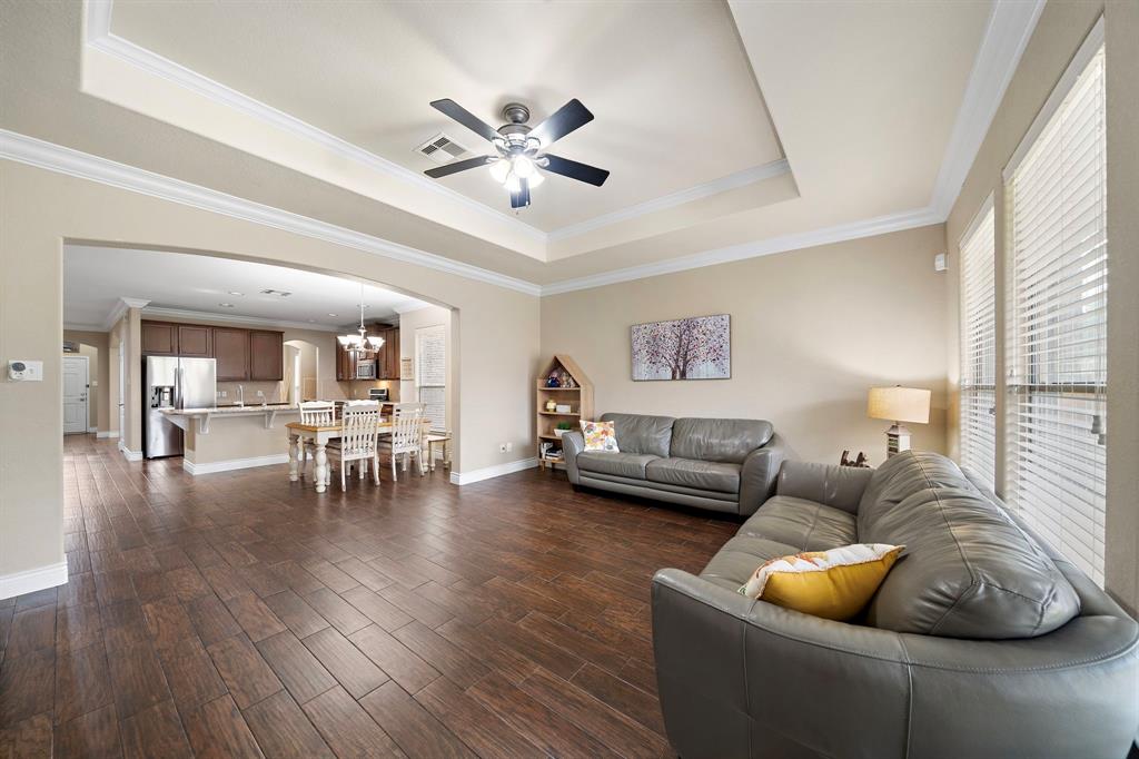 25343 Holton Ridge Drive, Katy, Texas image 4
