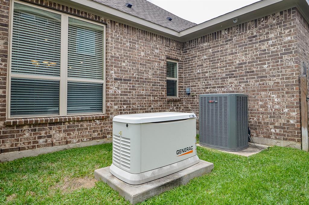 31919 Casa Linda Drive, Hockley, Texas image 32
