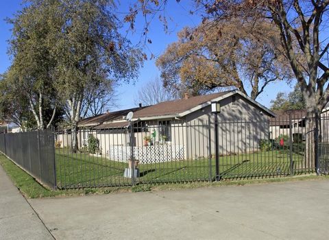 Photo of 5581 Mendocino Blvd Blvd, Other, CA 95820 (MLS # 52164631)