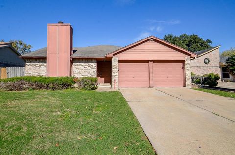 Single Family Residence in Houston TX 15402 Wildwood Glen Drive.jpg