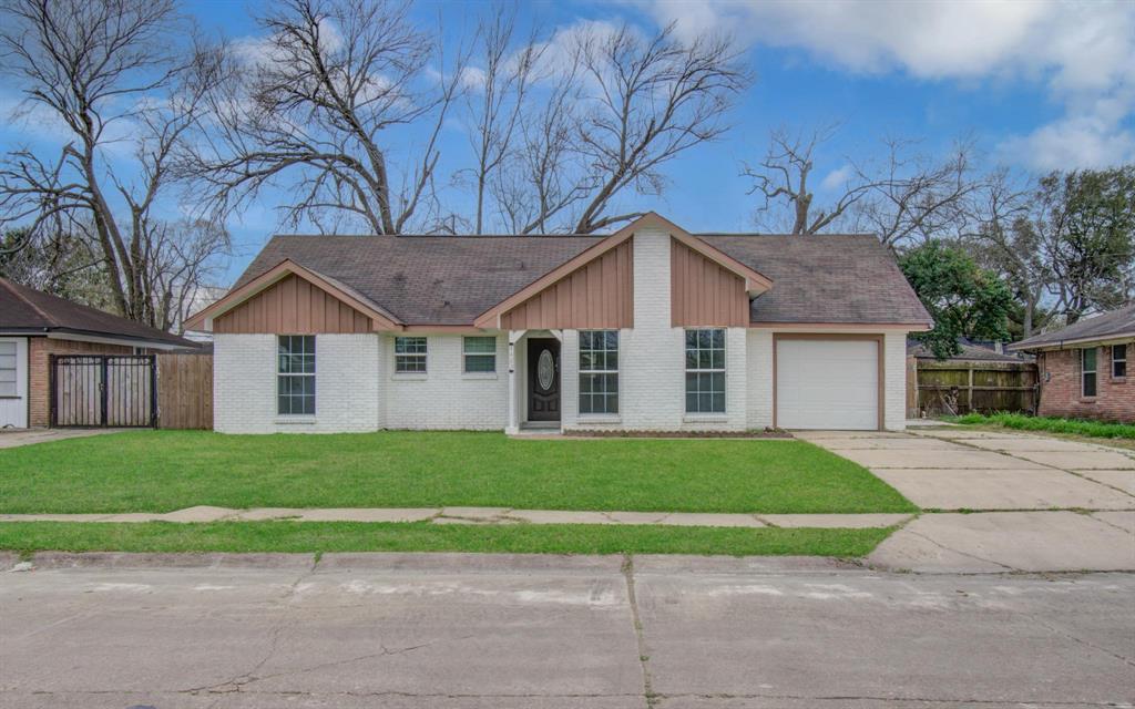 4423 Trail Lake Drive, Houston, Texas image 6