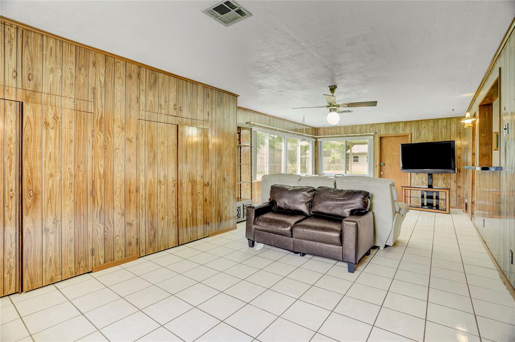 4127 Lou Anne Lane, Houston, Texas image 12