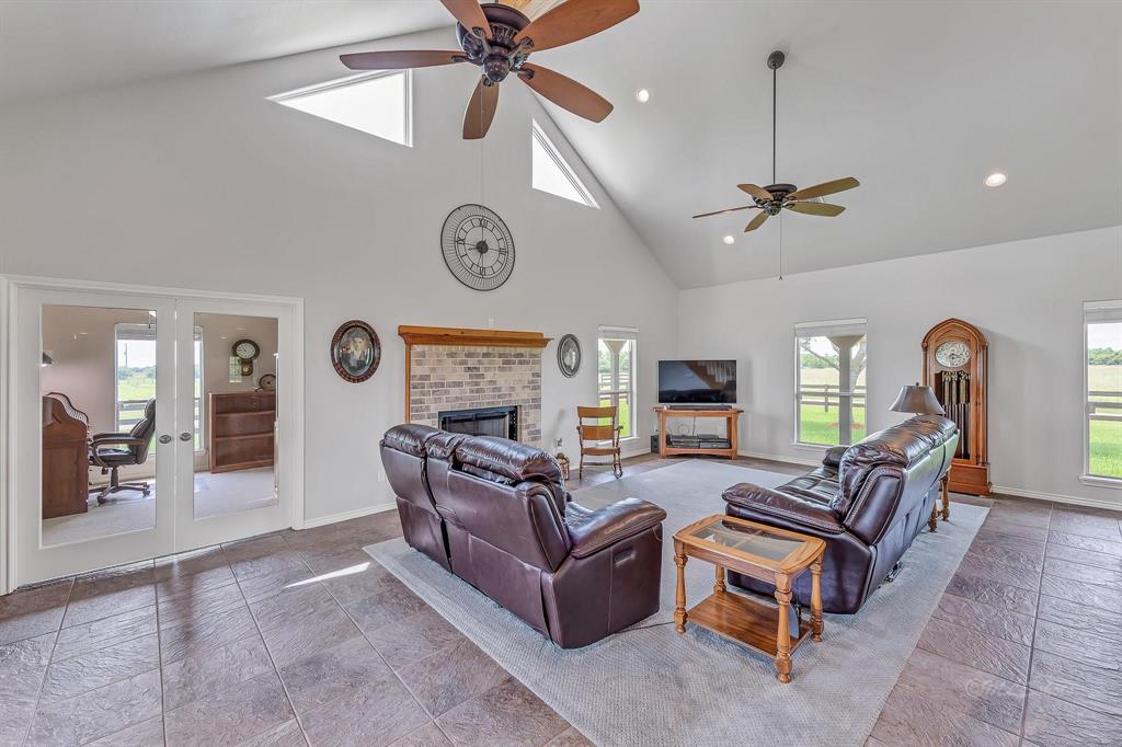 3271 Dakota Lane, Sealy, Texas image 14