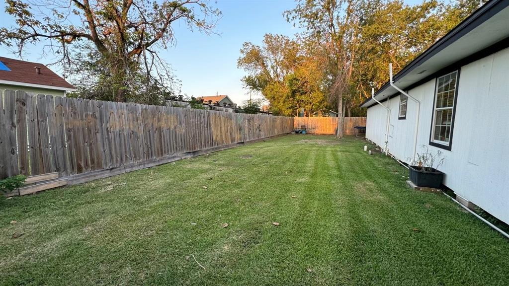 1212 Bringhurst Street, Houston, Texas image 4
