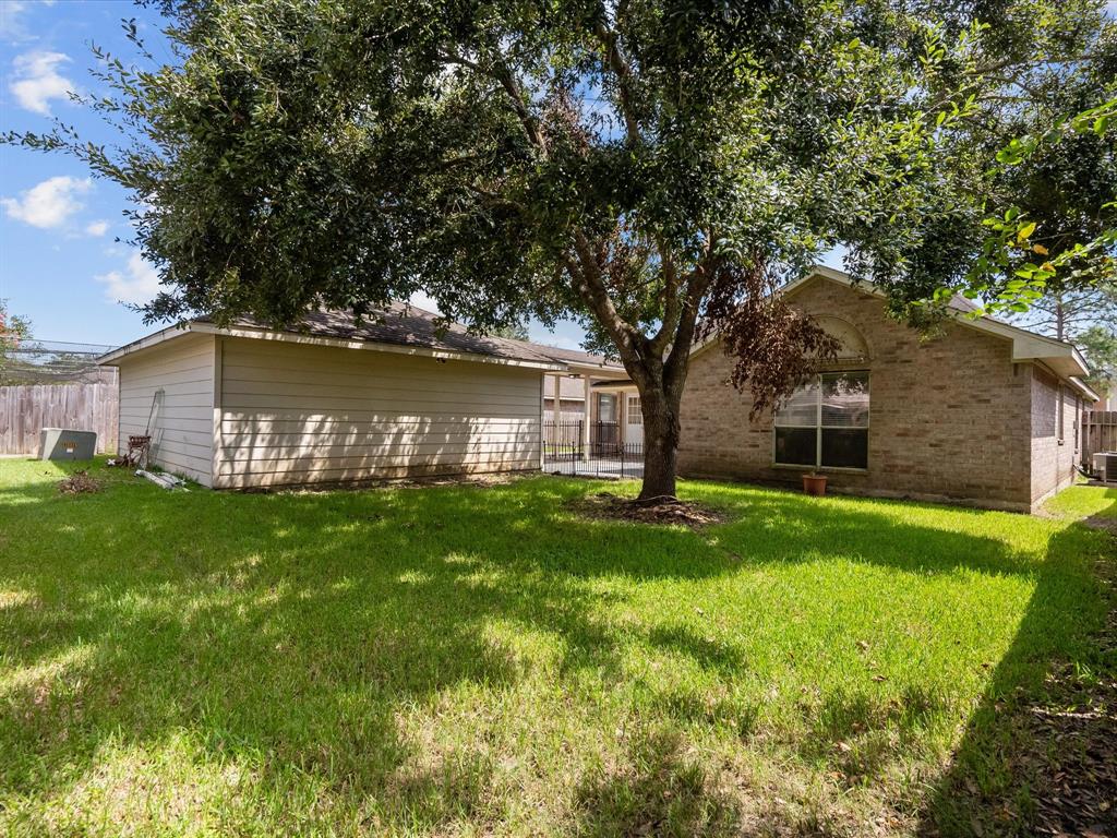 2435 Kilgarney Keep Street, Dickinson, Texas image 33