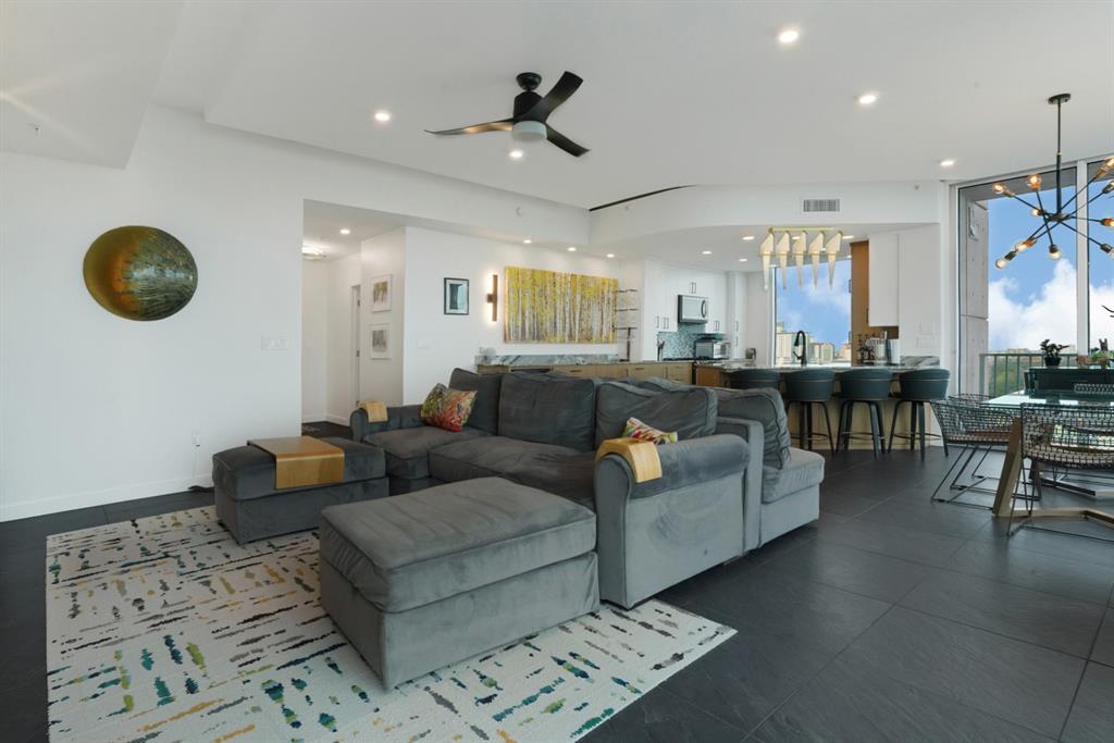 5925 Almeda Road #11317, Houston, Texas image 4
