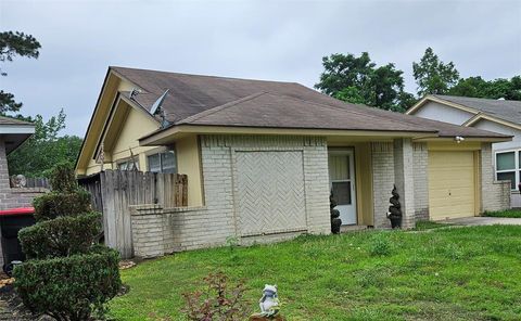 Single Family Residence in Houston TX 12631 Summer Mill Drive.jpg