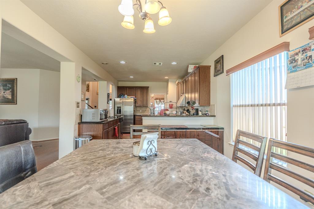 2206 Kristina Way, Deer Park, Texas image 7