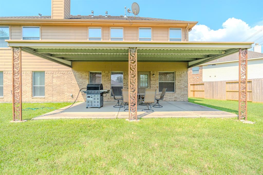2206 Kristina Way, Deer Park, Texas image 12