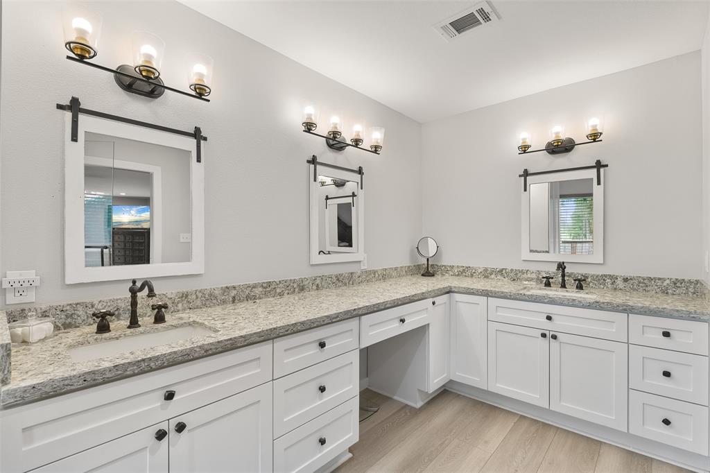 6310 Wickwillow Lane, Alvin, Texas image 30