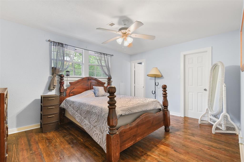 6310 Wickwillow Lane, Alvin, Texas image 38