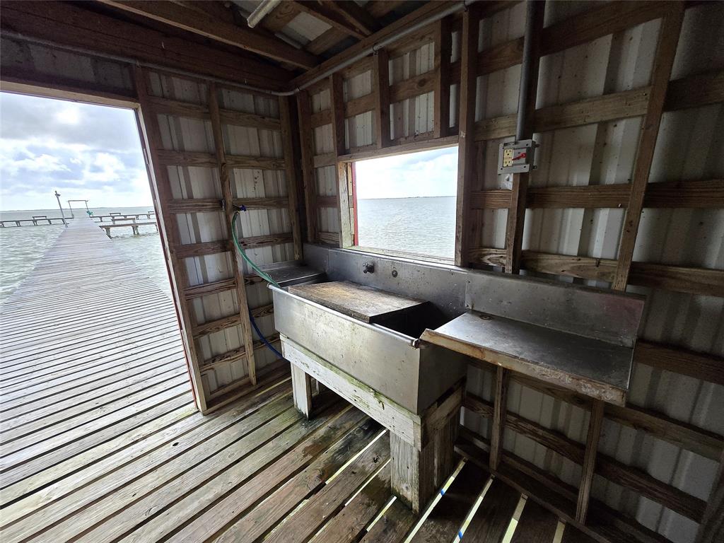 434 Ladyfish Road, Palacios, Texas image 11