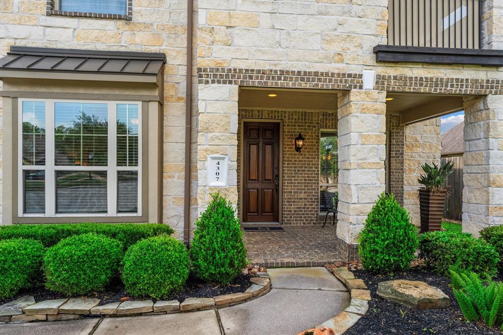 4307 Sanctuary Hills Court, Spring, Texas image 9