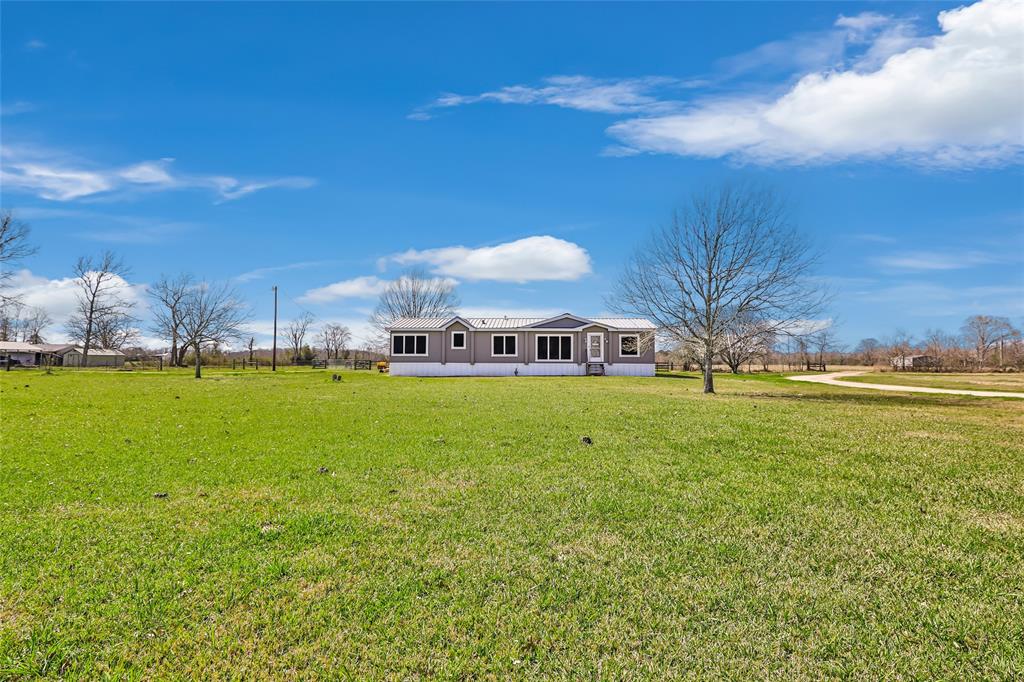 832 County Road 2009, Liberty, Texas image 1