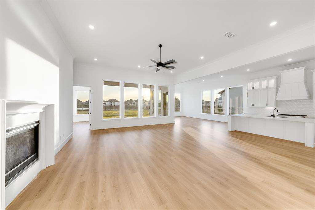 1624 Birch Lake Bend