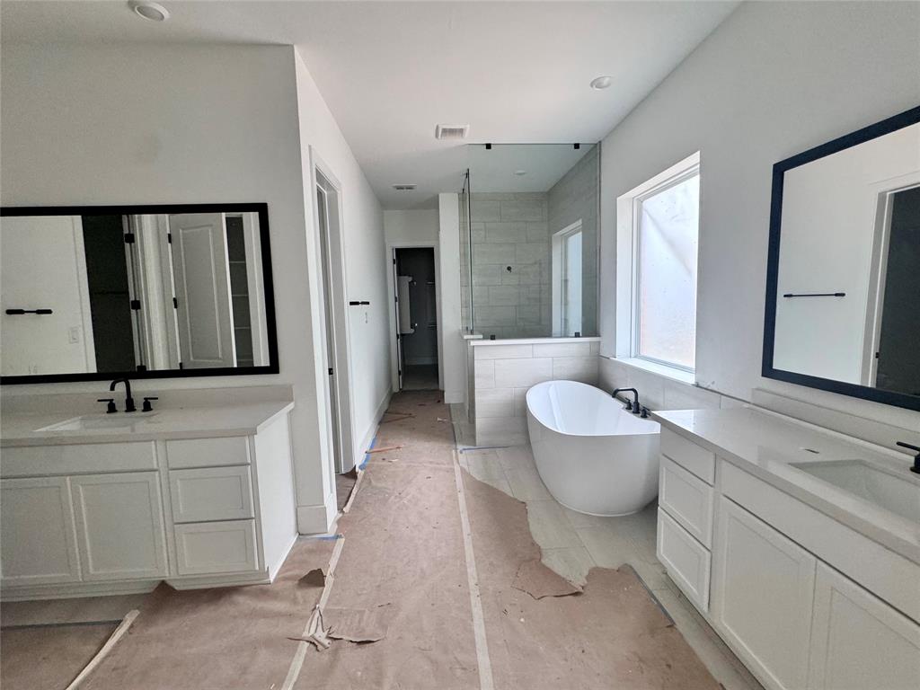 1624 Birch Lake Bend, Friendswood, Texas image 5