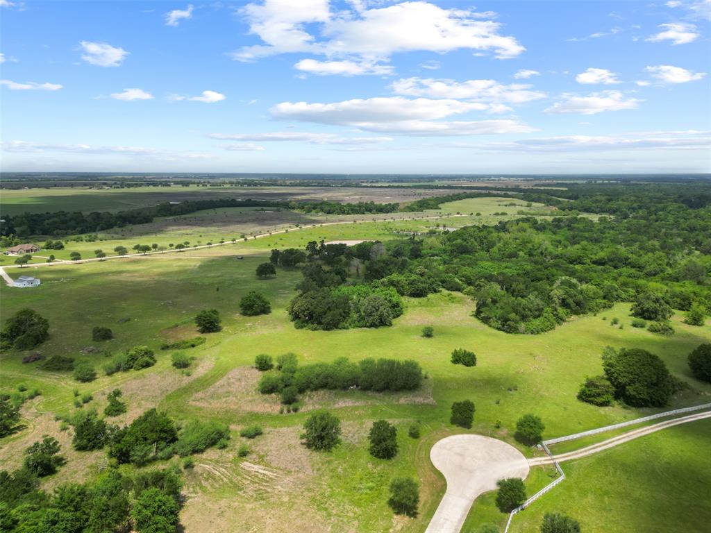 7605 Havens Point, Navasota, Texas image 2