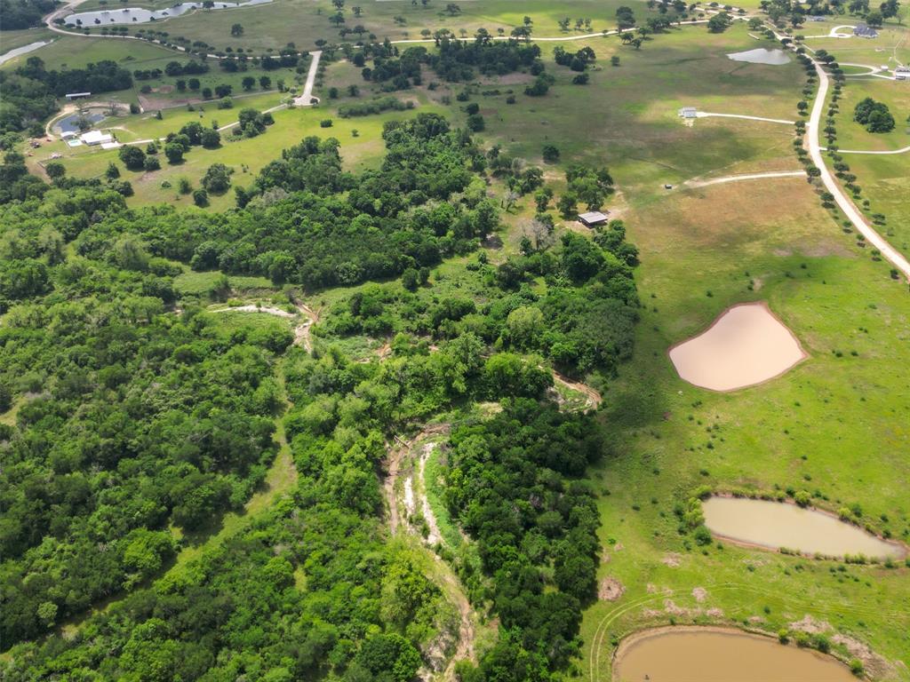 7605 Havens Point, Navasota, Texas image 8