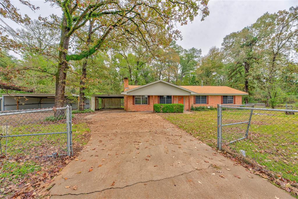 1012 Shady Pine St, Lufkin, Texas image 2