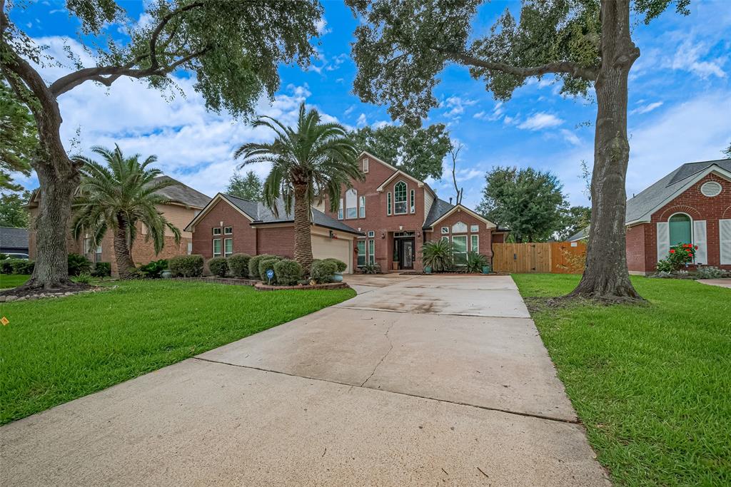 11423 Corola Trail Drive